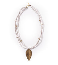 Load image into Gallery viewer, Large Leaf Necklace