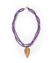 Load image into Gallery viewer, Large Leaf Necklace
