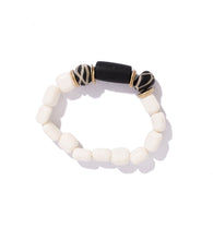 Load image into Gallery viewer, Nile White and Black Bracelet
