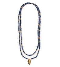 Load image into Gallery viewer, Small Leaf Necklace