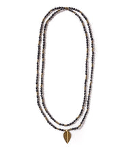 Load image into Gallery viewer, Small Leaf Necklace