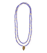 Load image into Gallery viewer, Small Leaf Necklace