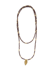 Load image into Gallery viewer, Small Leaf Necklace