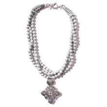 Load image into Gallery viewer, Collar Necklace with Star Pendant