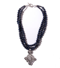 Load image into Gallery viewer, Collar Necklace with Star Pendant